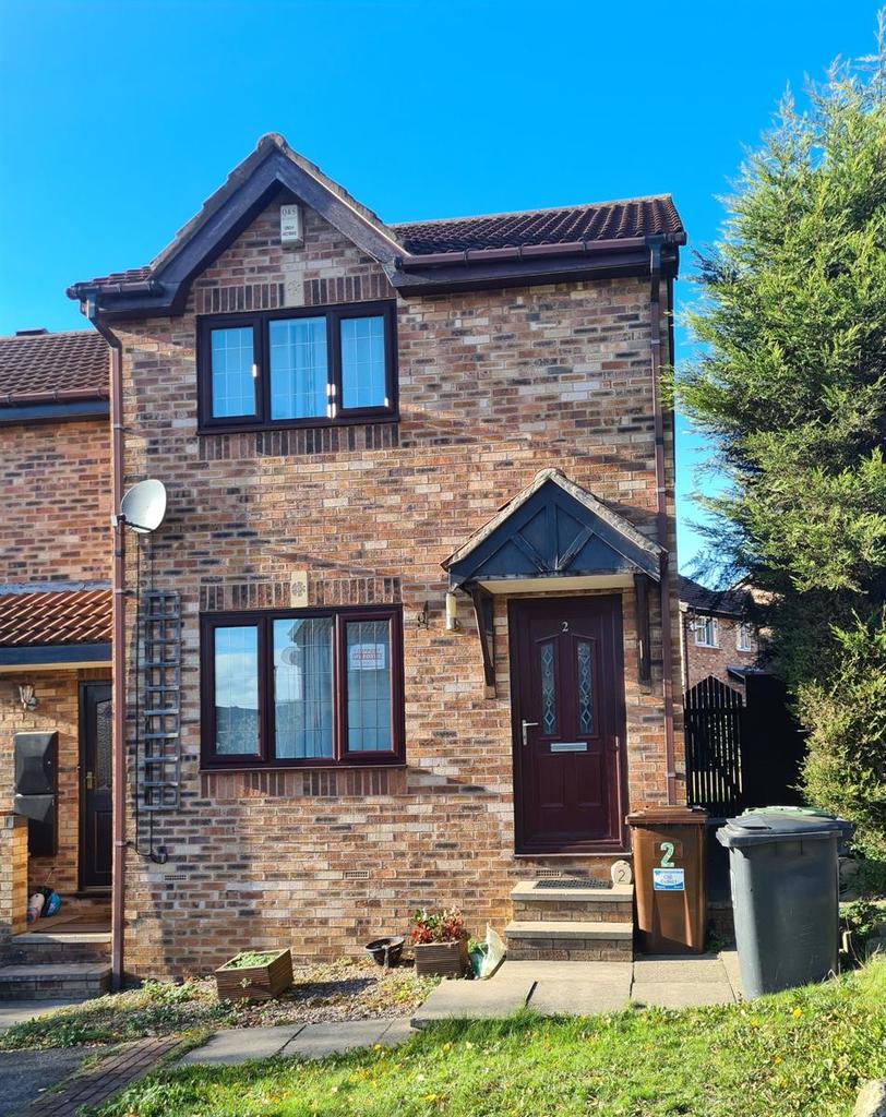 Castle Hill View, Heckmondwike 2 bed terraced house £695 pcm (£160 pw)
