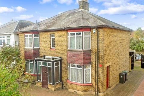 4 bedroom detached house for sale - Lambourne Road, Chigwell Row, Essex