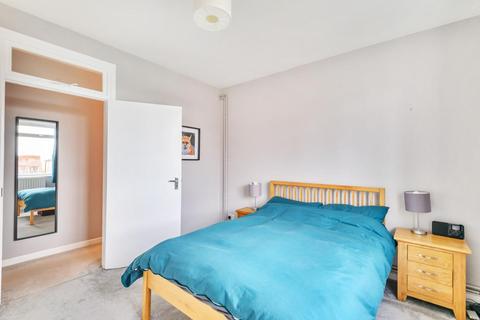 3 bedroom flat for sale - Albert Carr Gardens, Streatham Common