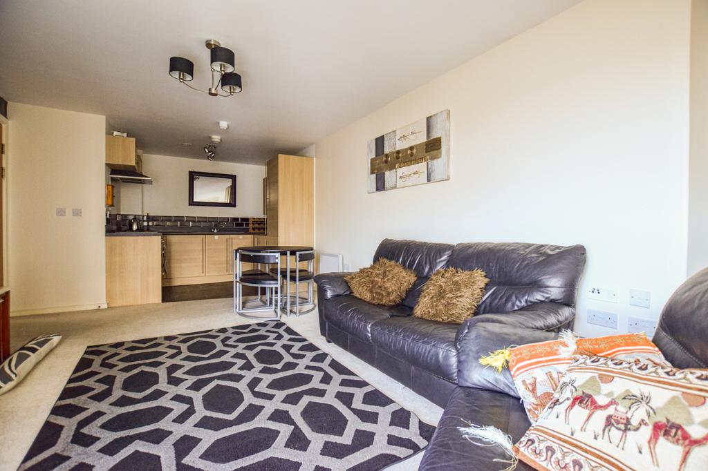 The Decks, Runcorn 2 bed flat £80,000