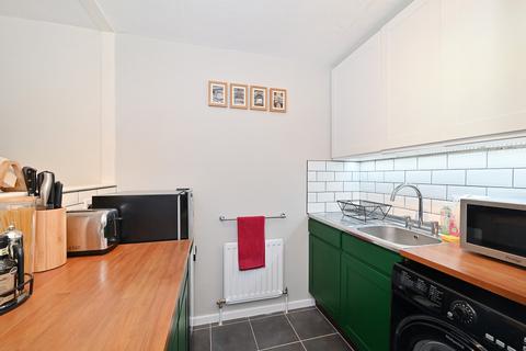 66 Amsterdam Road, London, E14 3JB