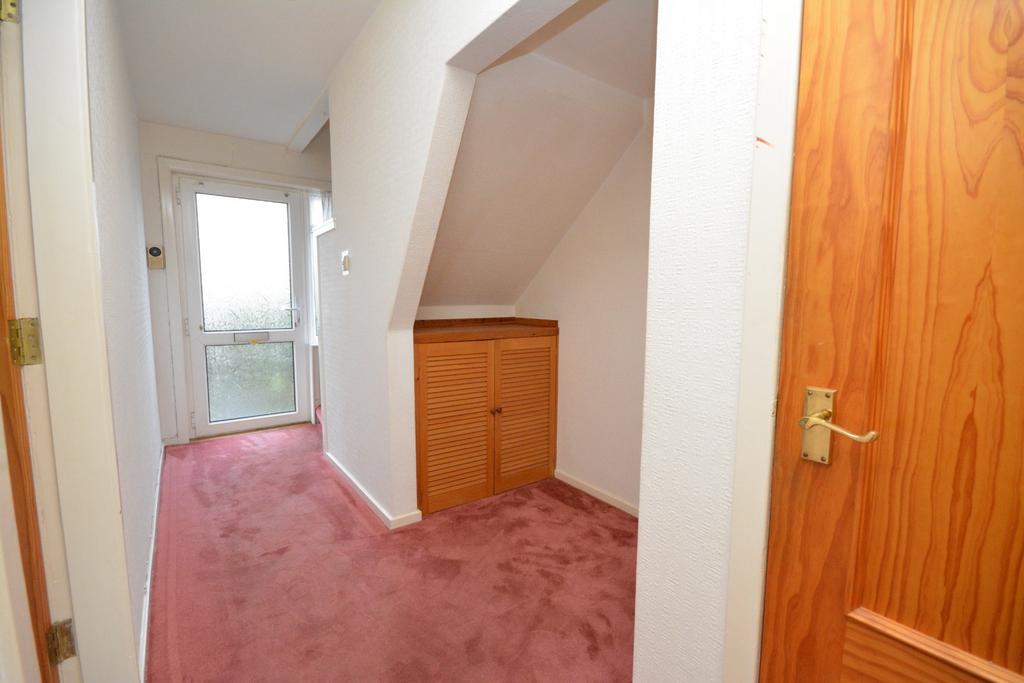 Shannon Drive, Falkirk... 3 bed terraced house £105,000