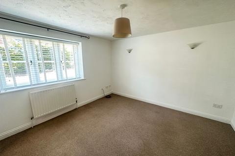 1 bedroom ground floor maisonette to rent, Cardinal Mews, Vestry Close, Andover