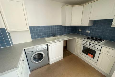 1 bedroom ground floor maisonette to rent, Cardinal Mews, Vestry Close, Andover