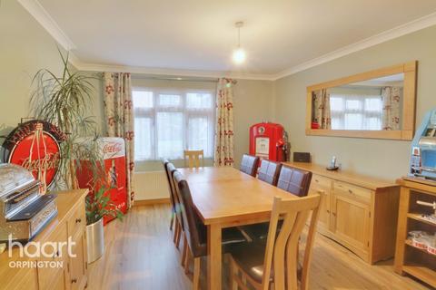 25 Meath Close, Orpington, BR5 2HF