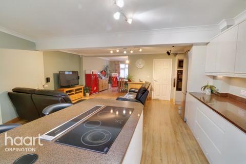 25 Meath Close, Orpington, BR5 2HF