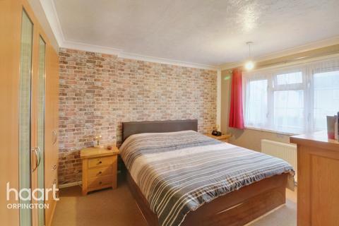 25 Meath Close, Orpington, BR5 2HF