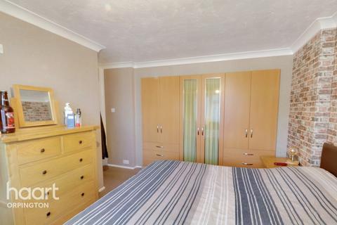 25 Meath Close, Orpington, BR5 2HF