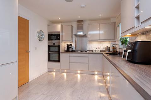 80 Bowfield Road, West Kilbride, KA23 9JZ