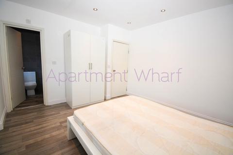 1 bedroom in a flat share to rent - Fremantle Road    (Ilford), London, IG6