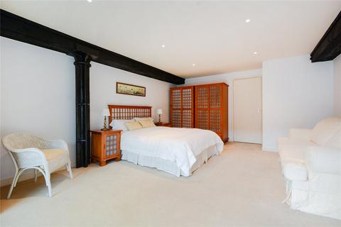 2 bedroom flat to rent, St. Saviours Wharf, 25 Mill Street, London