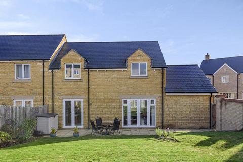 4 Evans Way, Chipping Norton, OX7 5RZ