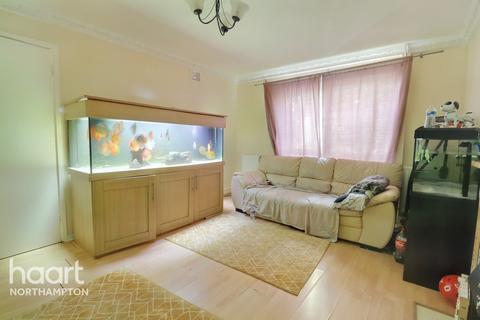 12 Dell Crescent, Northampton, NN3 8SG