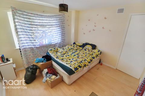 12 Dell Crescent, Northampton, NN3 8SG
