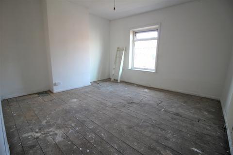 645 Ashton Road, Oldham, OL8 2RA