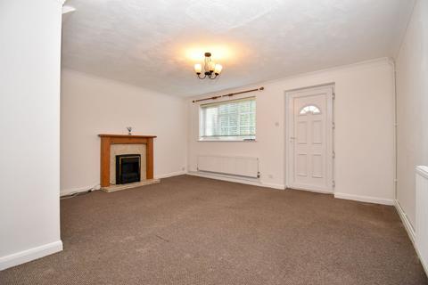 3 bedroom terraced house to rent, Burton Close, Oadby, Leicester