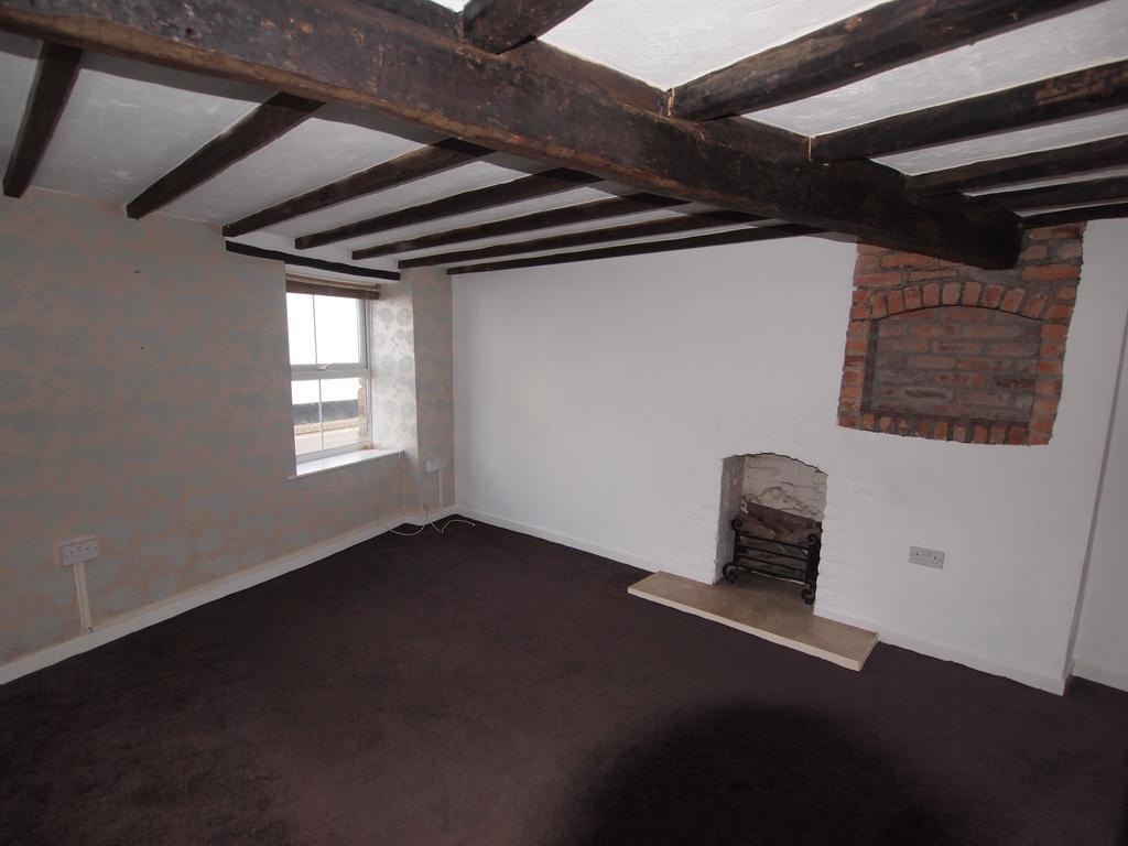North Street, Braunton EX33 2 bed terraced house £700 pcm (£162 pw)