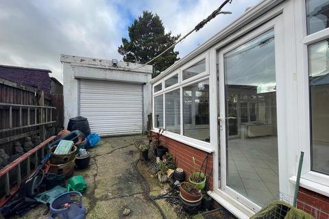 2 bedroom semi-detached bungalow for sale - Lon Fawr,Caerphilly,CF83 1DA