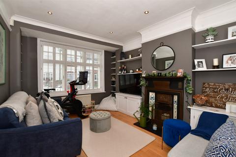 17 Lodge Road, Wallington, SM6 0TZ