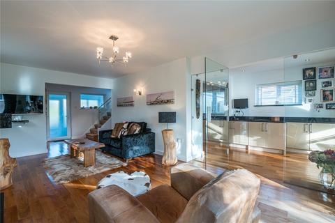 3 bedroom detached house for sale - Nobles Green Close, Leigh-on-Sea, Essex, SS9