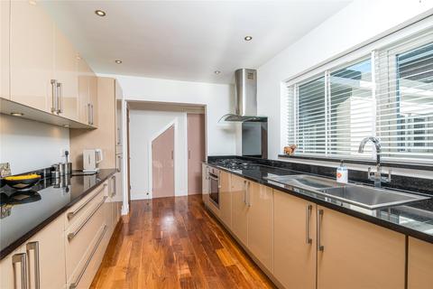 3 bedroom detached house for sale - Nobles Green Close, Leigh-on-Sea, Essex, SS9