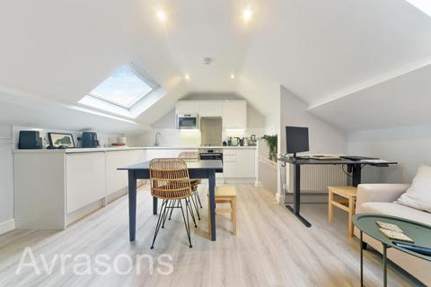 1 bedroom flat to rent, GRANTHAM ROAD, CLAPHAM NORTH