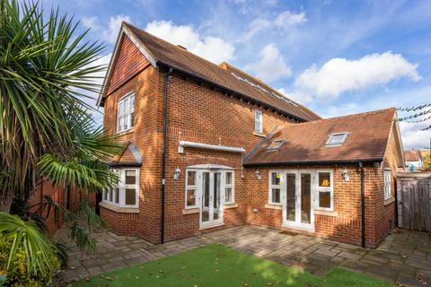 undefined, Watford Heath, Watford