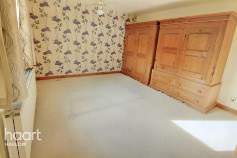 146 Tithelands, Harlow, CM19 5NE