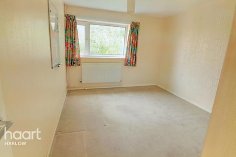 146 Tithelands, Harlow, CM19 5NE