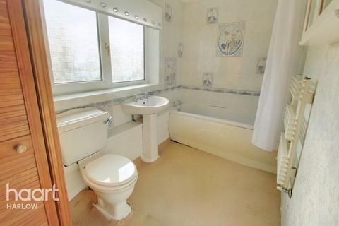 146 Tithelands, Harlow, CM19 5NE