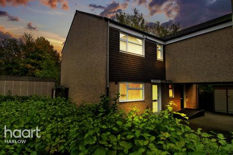 146 Tithelands, Harlow, CM19 5NE