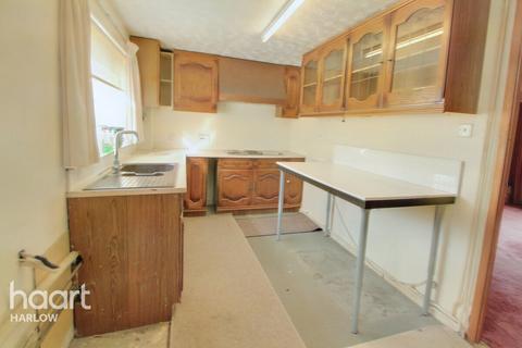 146 Tithelands, Harlow, CM19 5NE