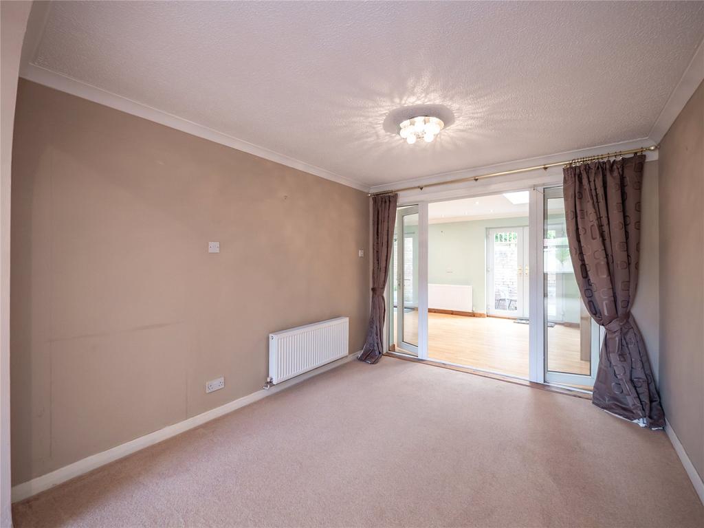 Curriehill Castle Drive, Edinburgh, EH14 4 bed detached house £1,575