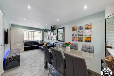 25 Berryknowes Drive, Glasgow, G52 2DZ