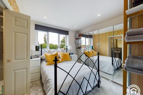 25 Berryknowes Drive, Glasgow, G52 2DZ