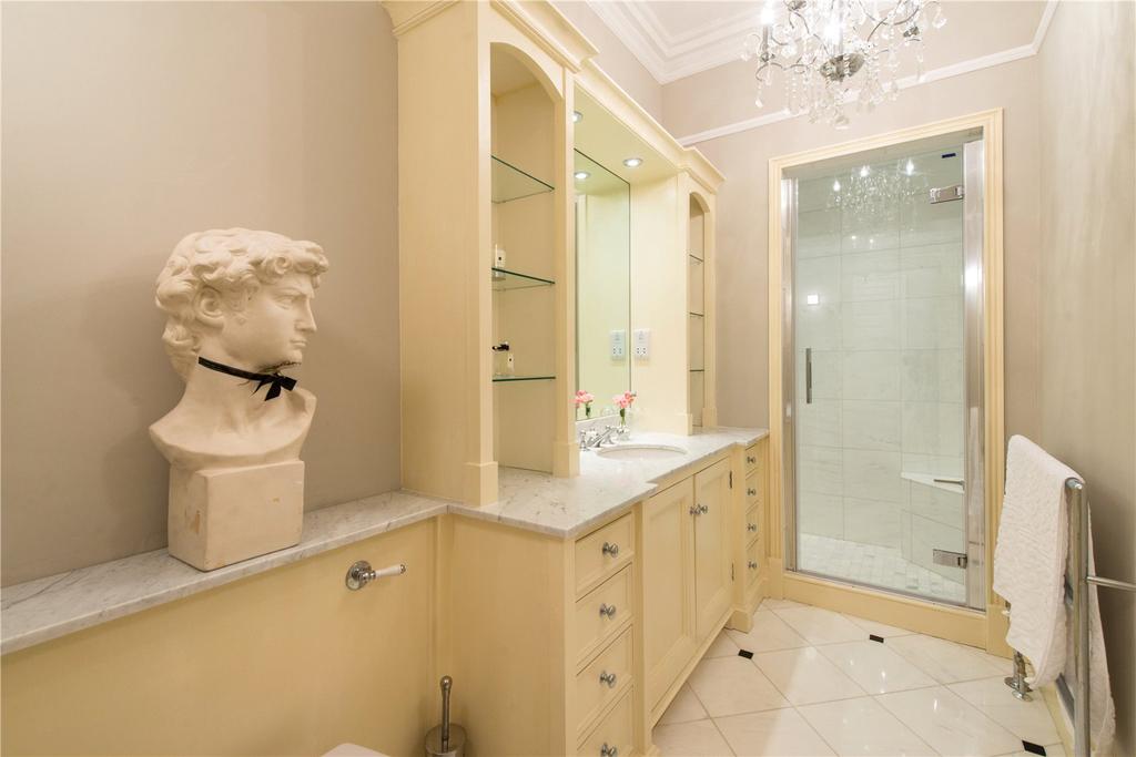 Principal Ensuite