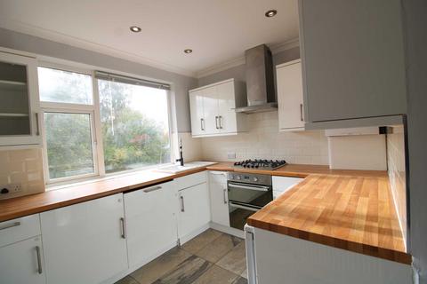 undefined, Lynton Crest, Potters Bar