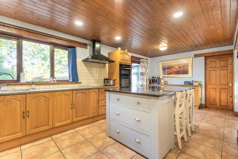 3 bedroom bungalow for sale - Lightwood Green, Overton, Wrexham