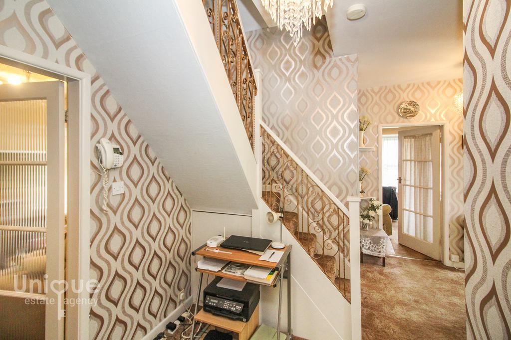 Blackpool Road North, Lytham St. Annes, FY8 4 bed bungalow for sale £
