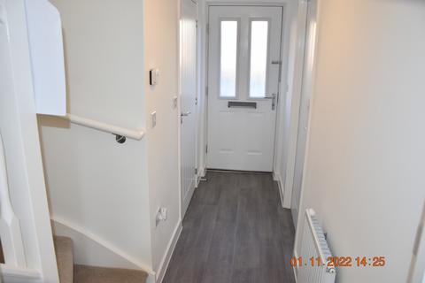 3 bedroom end of terrace house to rent, Carnelian Avenue, Wellingborough NN8