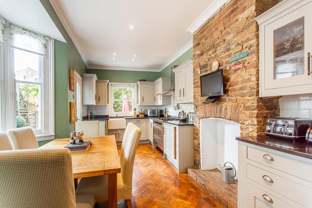 Driffield Road, E3 3 bed terraced house £1,050,000