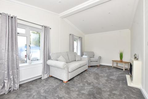 2 bedroom park home for sale, London Road, Mill View Park, West Kingsdown, Kent