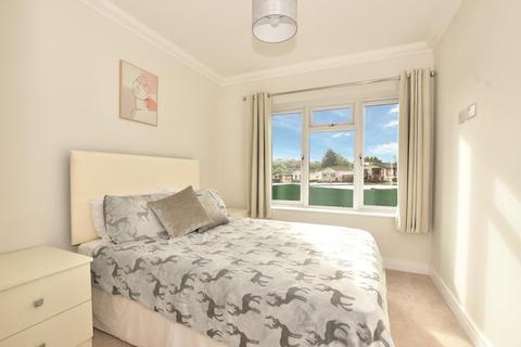 2 bedroom park home for sale, London Road, Mill View Park, West Kingsdown, Kent