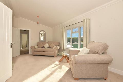 2 bedroom park home for sale, London Road, Mill View Park, West Kingsdown, Kent