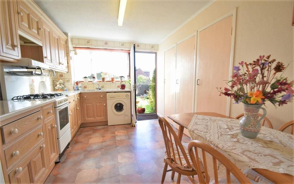 Kitchen/Breakfast Ro