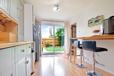 5 Foxglove Close, Edenbridge, TN8 6DJ