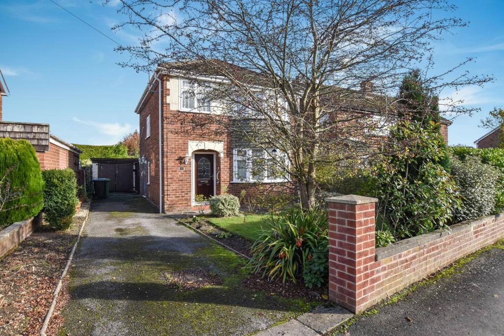 Kenilworth Drive, Padgate, Warrington 3 bed detached house £250,000