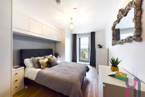 3 bedroom flat to rent, Media City, Michigan Point Tower A,, 9 Michigan Avenue, Salford, M50