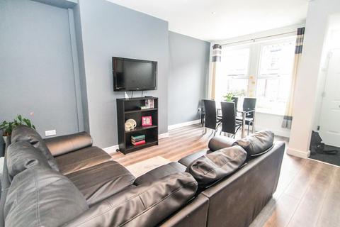 4 bedroom terraced house to rent, BILLS INCLUDED - Mayville Street, Hyde Park, Leeds, LS6