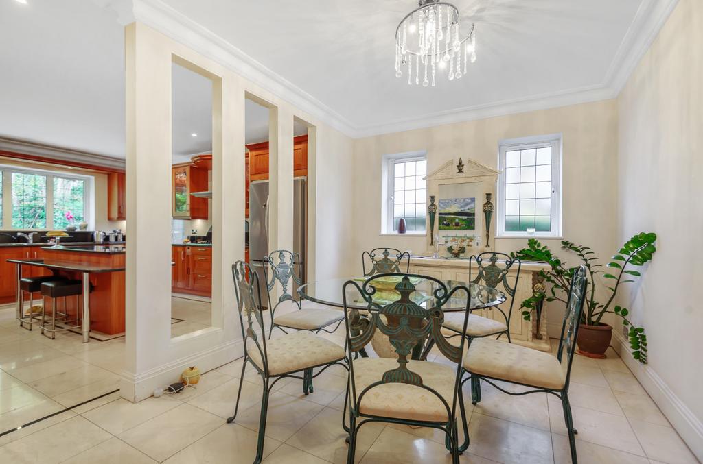 Breakfast Room